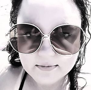 Classic Gold Framed Sunglasses